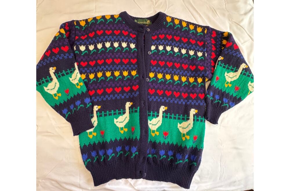 Vintage Ducks and Flowers Knit Cardigan Sweater Large
